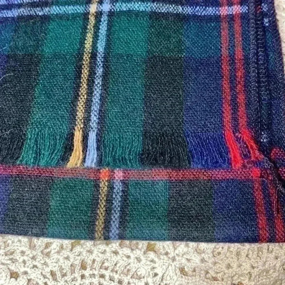 Vintage plaid wool scarf - Picture 2 of 4